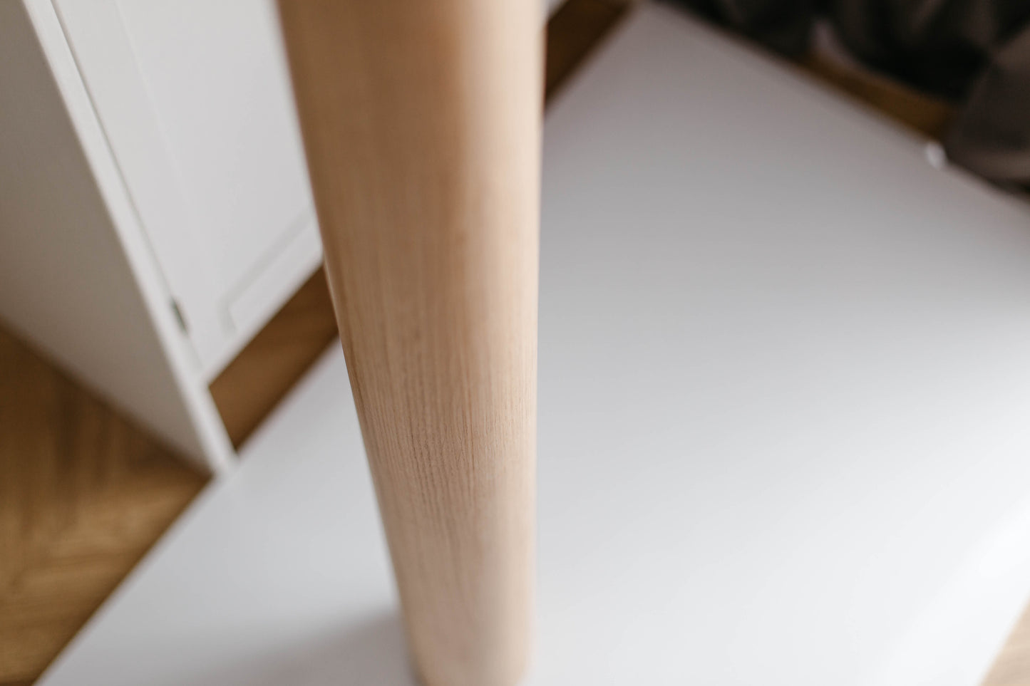 Möbelbeine aus Massivholz – handgefertigte gerade Tischbeine, 4er-Set, H900 mm