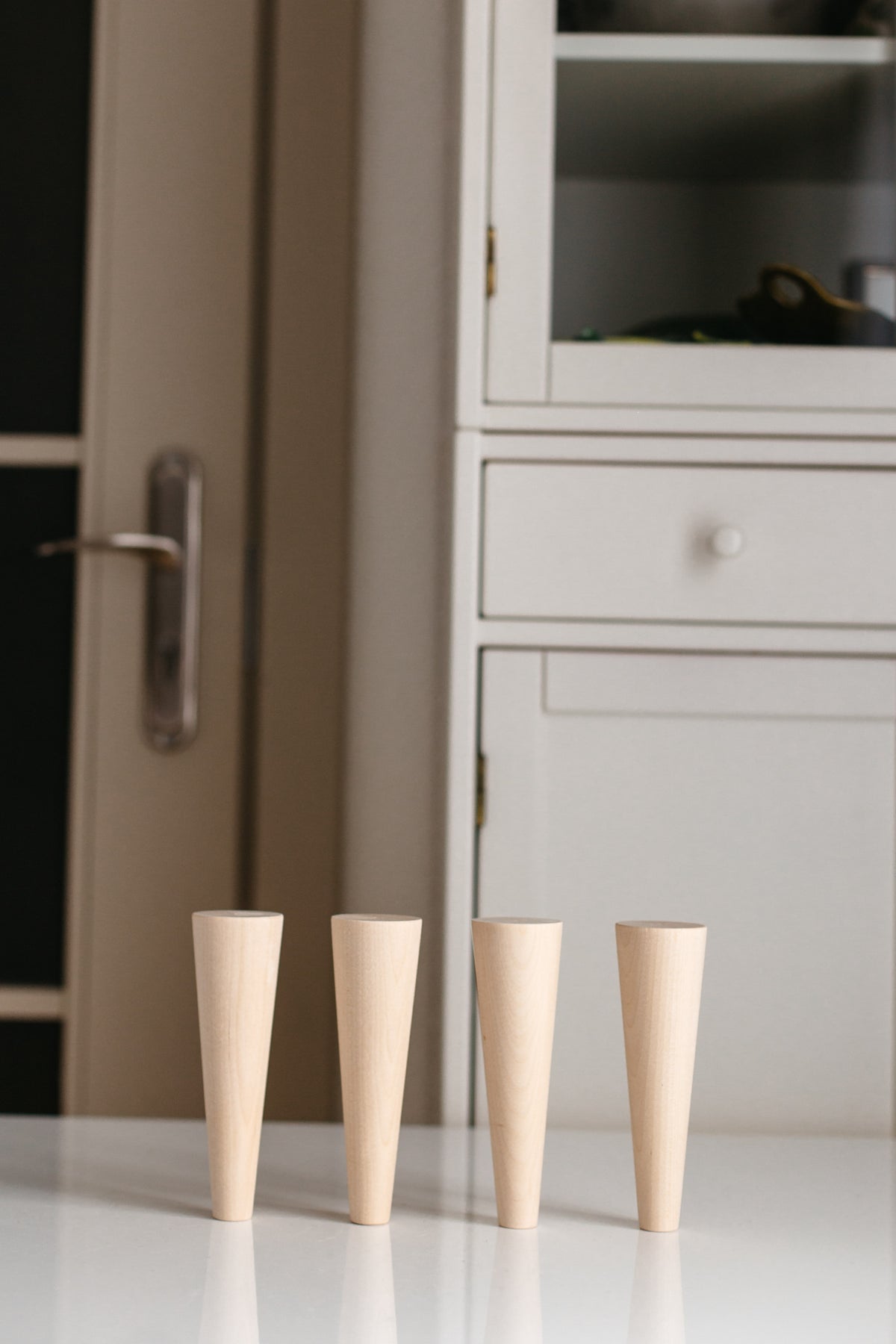 Holzmöbelfüße 4er-Set – Unlackierte Sofabeine, H150 mm