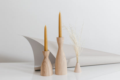 2er-Set konische Kerzenhalter aus Holz, breit, handgedrehte Eiche