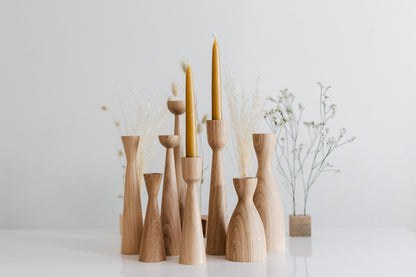 2er-Set konische Kerzenhalter aus Holz, breit, handgedrehte Eiche
