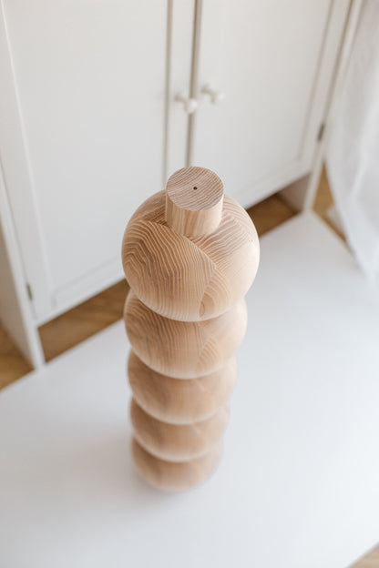 Möbelbein aus Holz mit fünf Kugeldetails – Drechseldesign, H730 mm