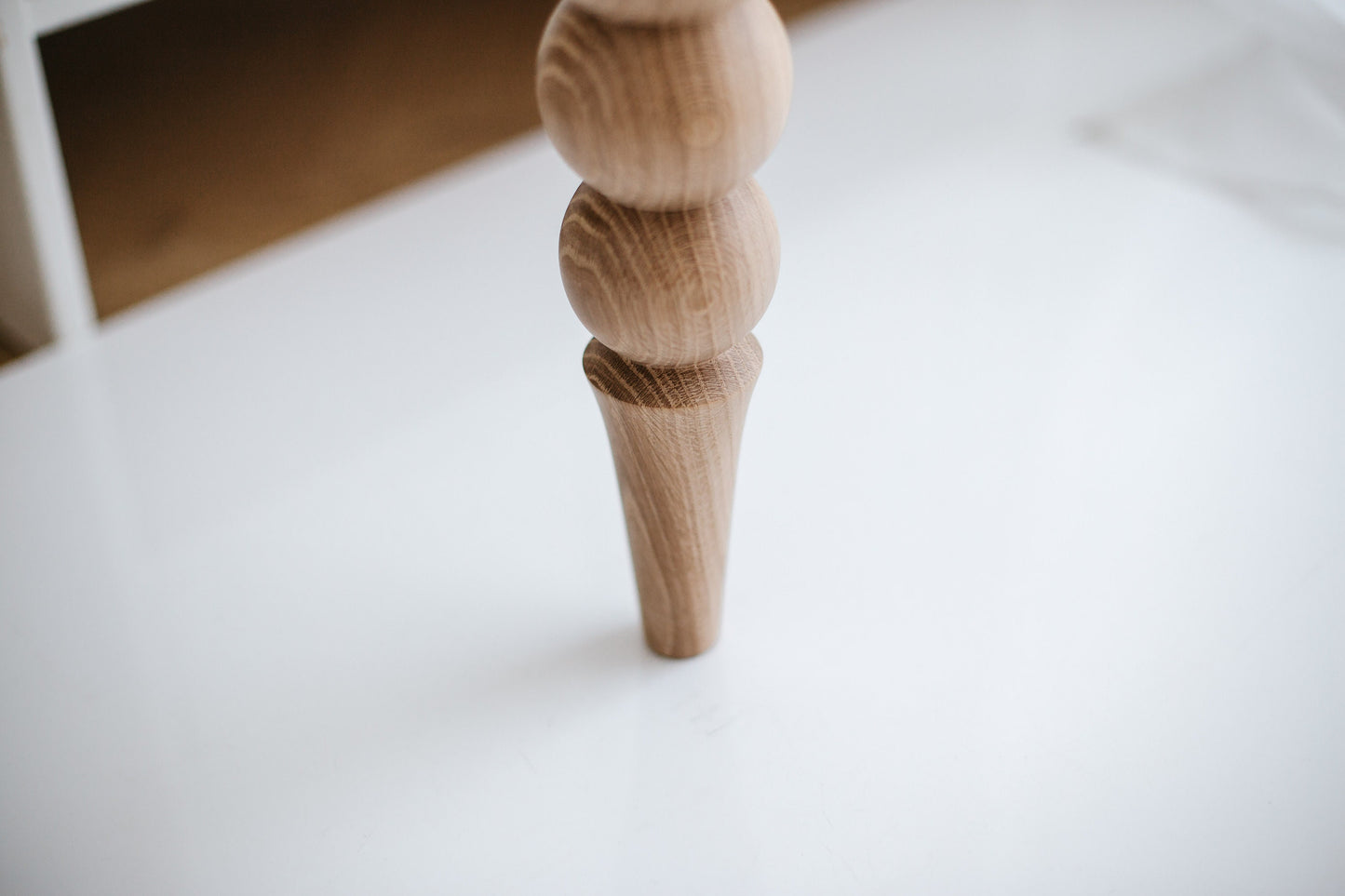 Konische Holzmöbelfüße mit Doppelkugel-Detail – gedrechseltes Design, H250 mm