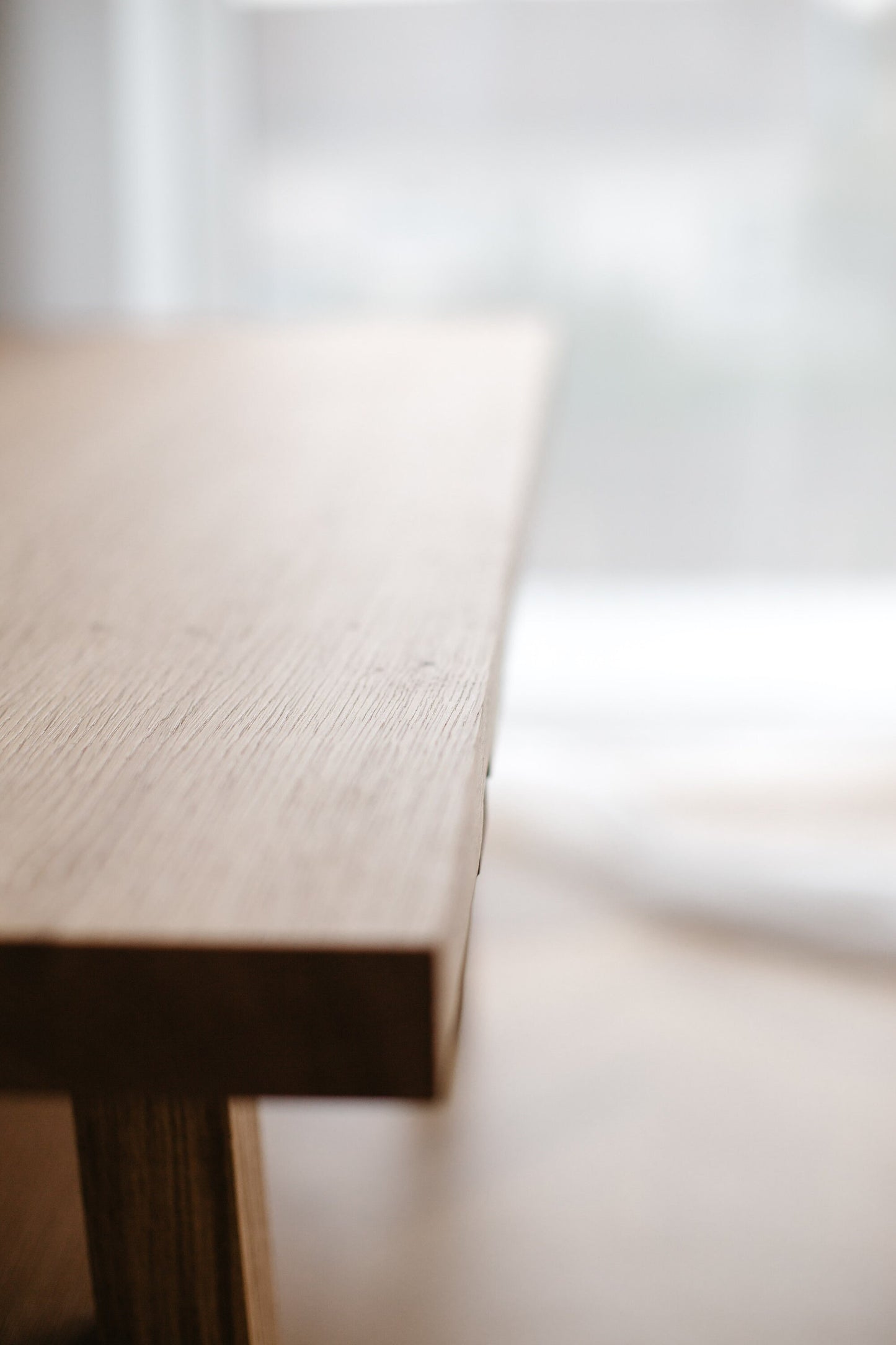 Couchtisch aus Holz im skandinavischen Stil – Handgefertigtes Design aus natürlicher Eiche