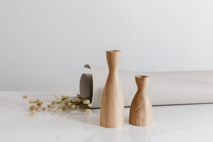 2er-Set konische Kerzenhalter aus Holz, breit, handgedrehte Eiche