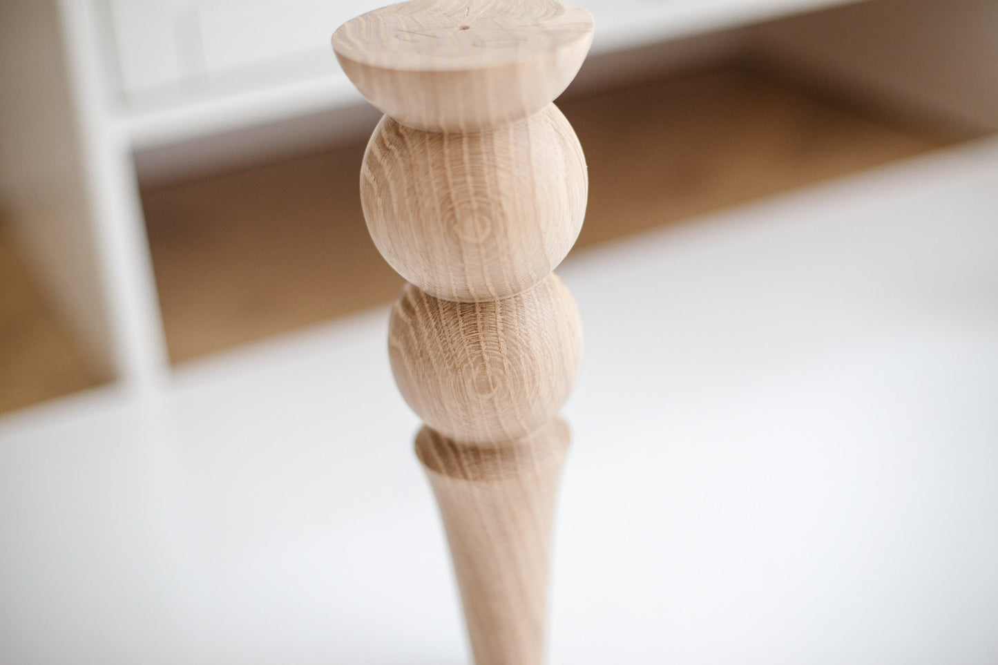 Konische Holzmöbelfüße mit Doppelkugel-Detail – gedrechseltes Design, H250 mm