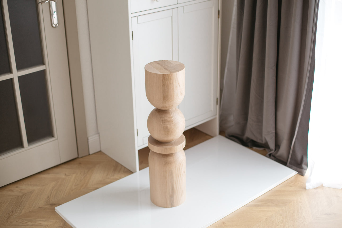 Wooden Table & Bar Leg with Center Sphere Detail – Lathe-Turned Design, H710 mm