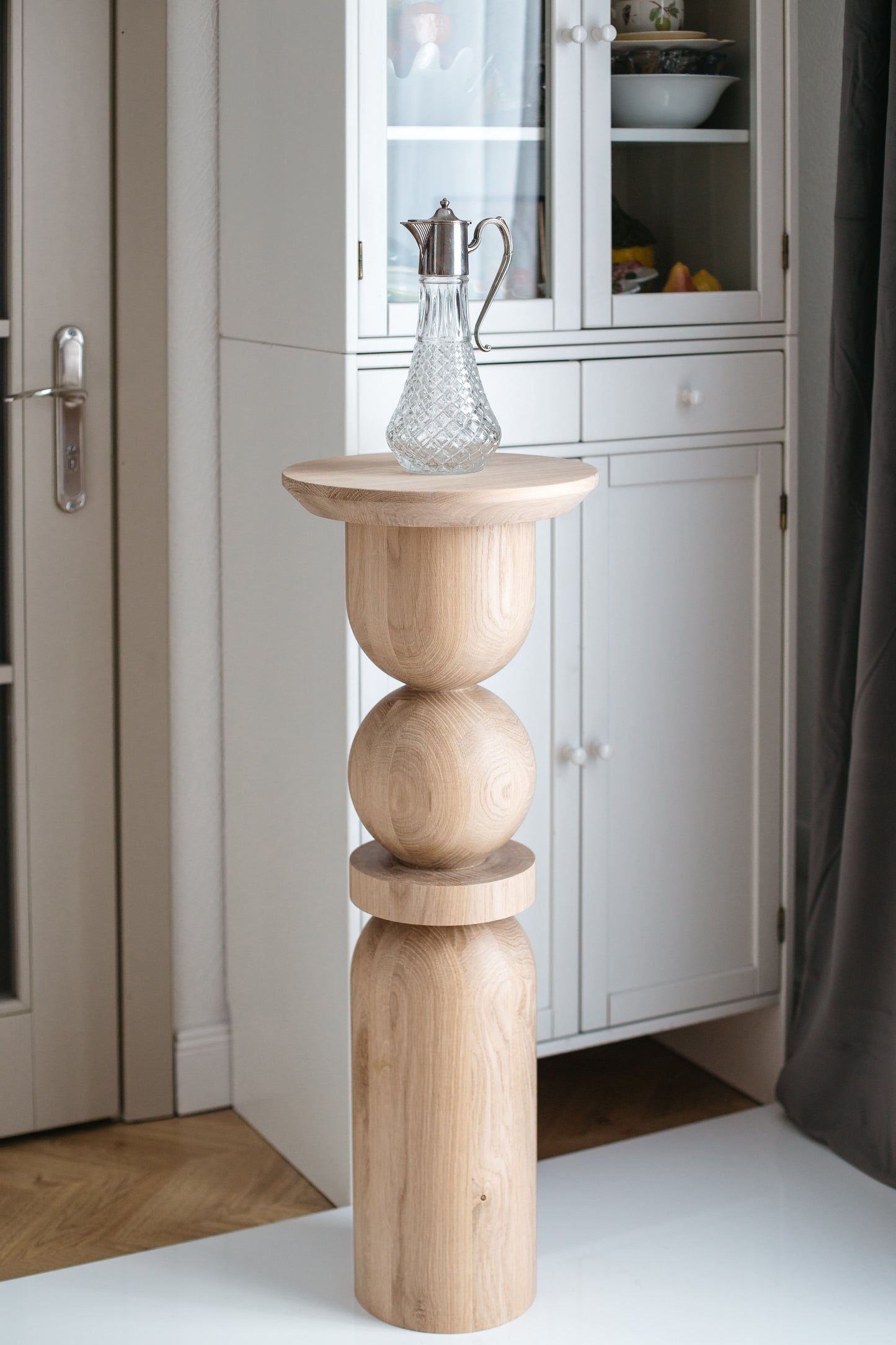 Holzsockel – Beistelltisch oder Pflanzenständer, gedrechseltes Design, H900 mm