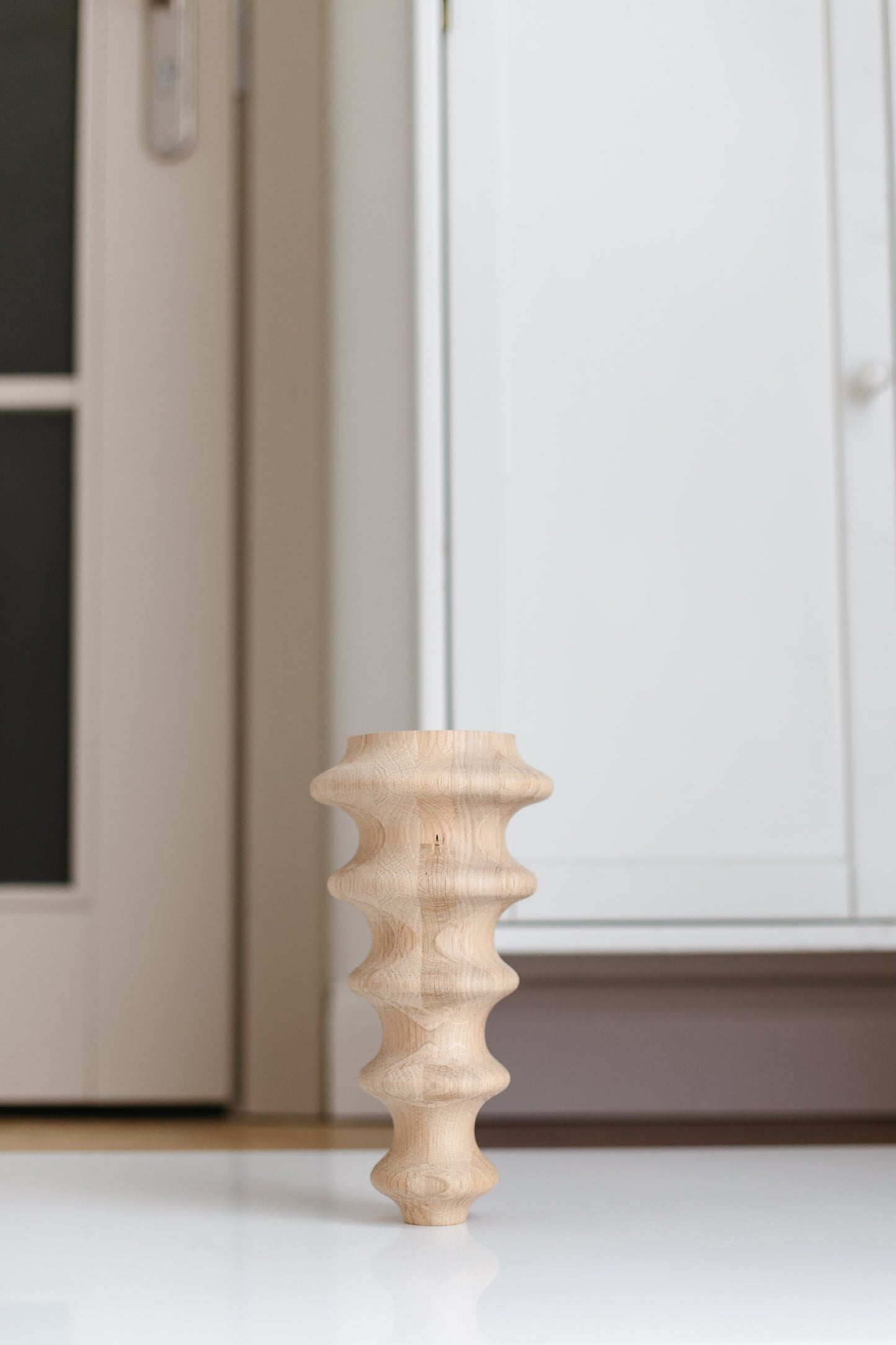 Möbelbeine aus Holz – Klassisches Design, handgefertigt, H250 mm