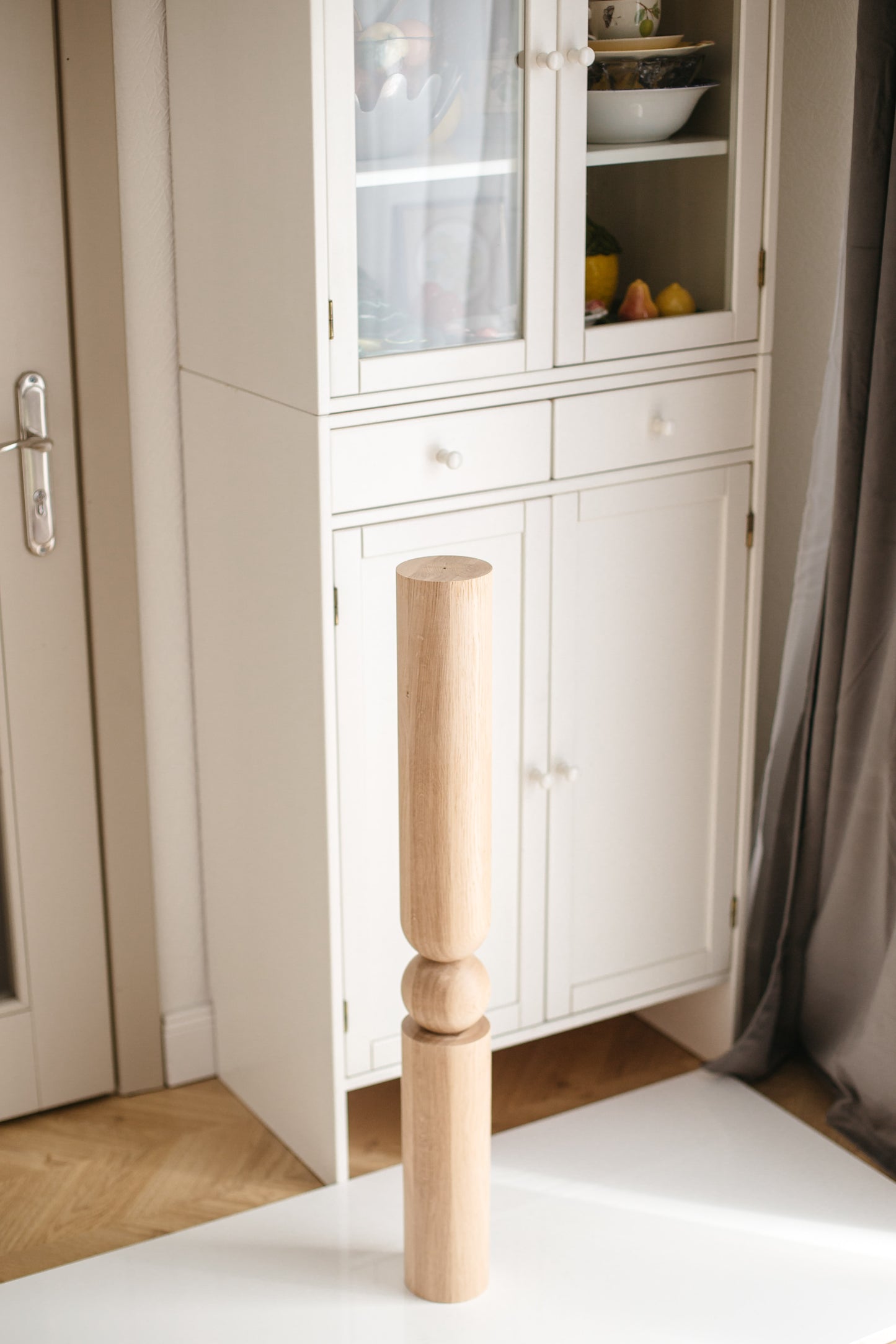 Holztisch- & Barfuß – Handgefertigte Möbelstütze, H890 mm