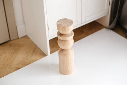 Couchtischbein aus Naturholz mit Kugeldetail – Handgefertigtes Design, H380 mm