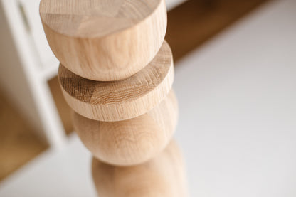 Couchtischbein aus Naturholz mit Kugeldetail – Handgefertigtes Design, H380 mm