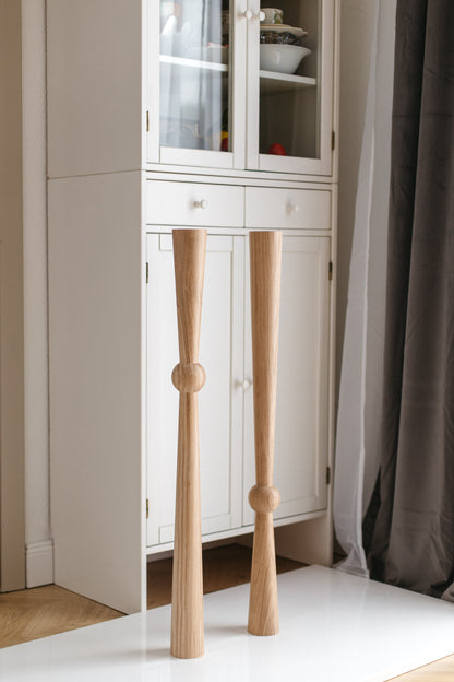 Holztisch- & Bartischbein mit Mittelkugel – Massive Eiche, handgefertigt, 2er-Set, H870 mm