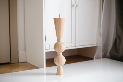 Tischbein aus Naturholz mit zwei oberen Kugeln – handgefertigtes Design, H400 mm