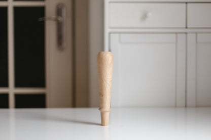 Möbelbeine aus Holz – Klassisches Design, handgefertigt, H225 mm