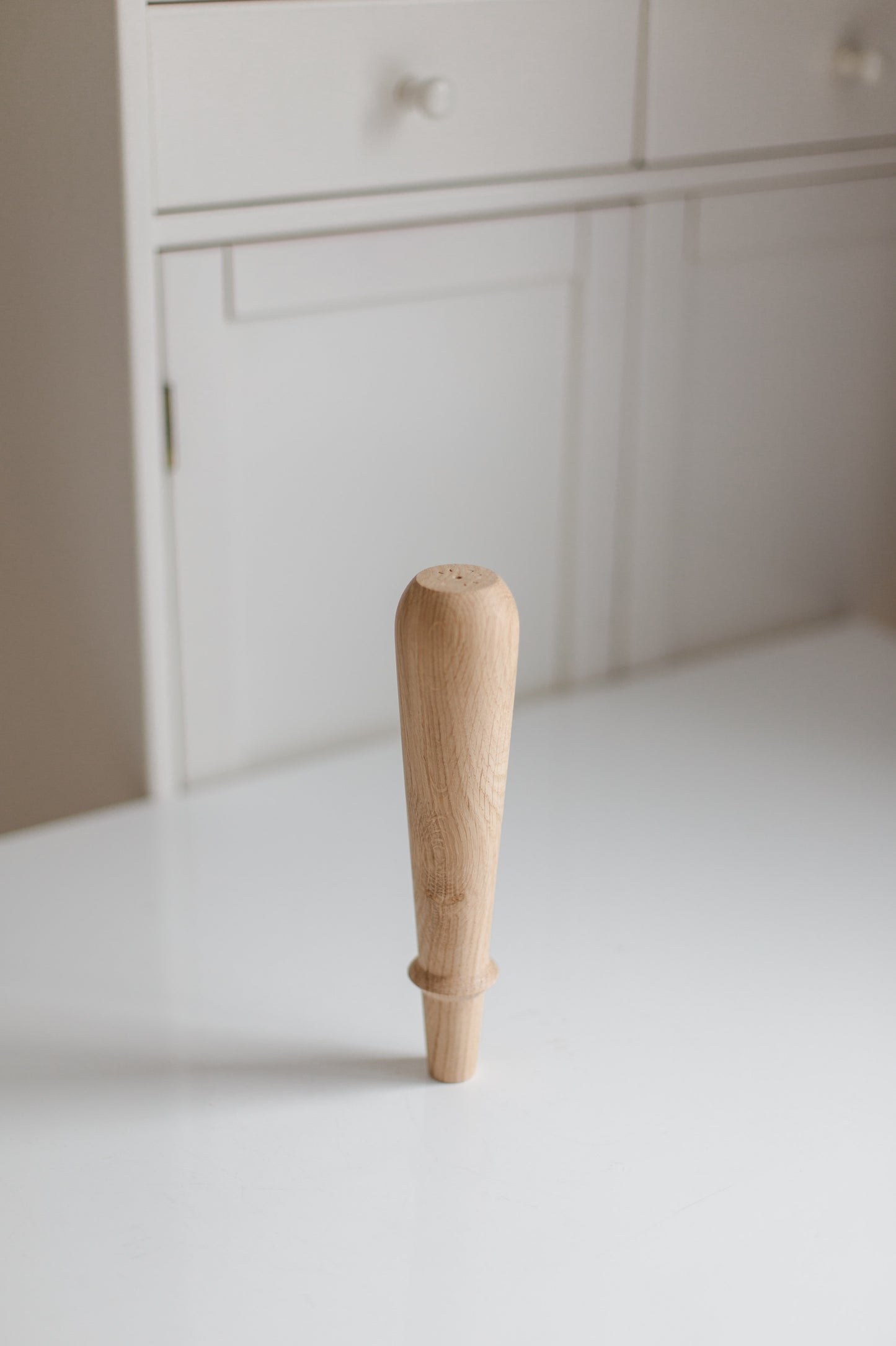 Möbelbeine aus Holz – Klassisches Design, handgefertigt, H225 mm