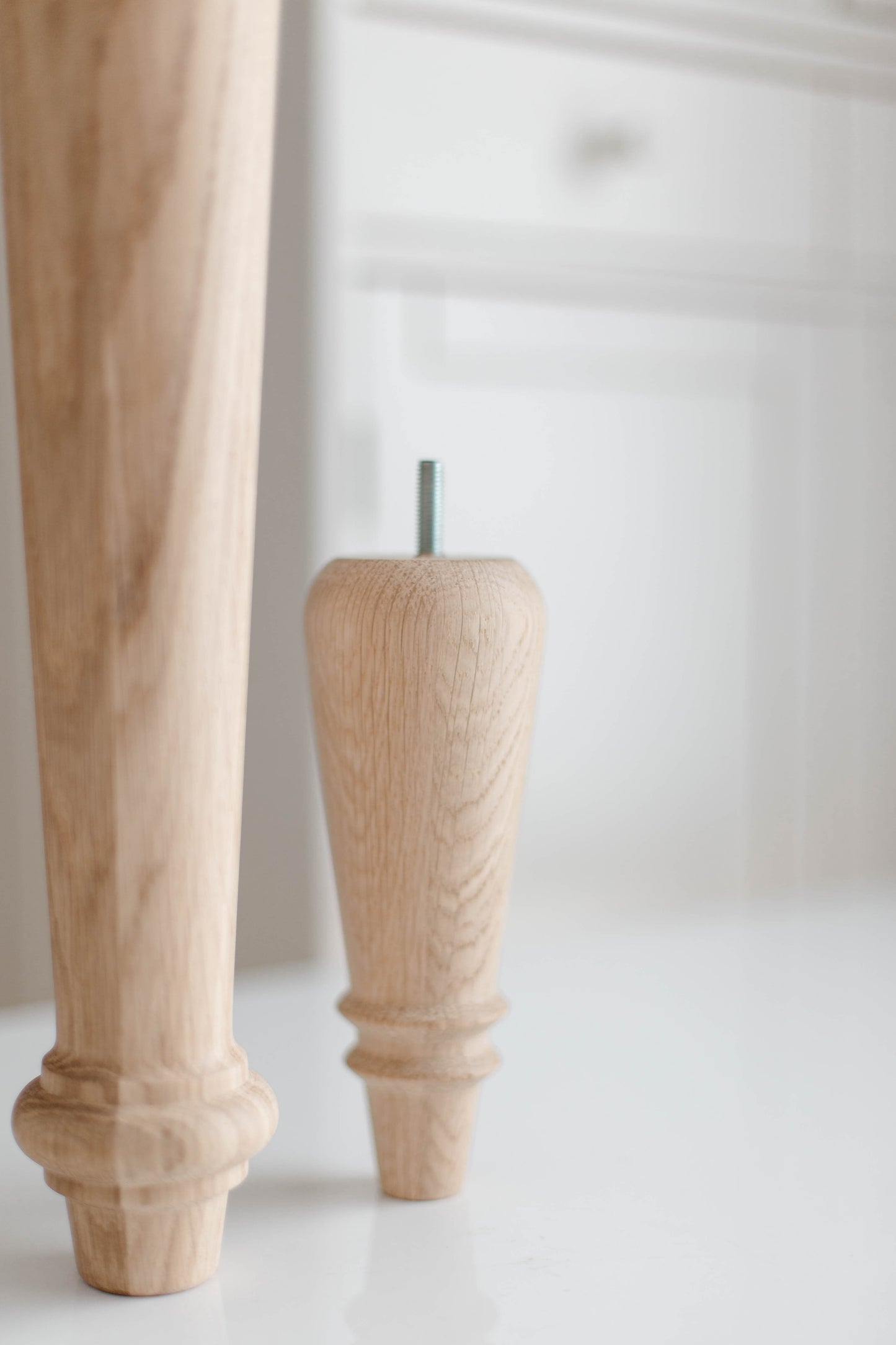 Klassische Holzmöbelfüße – Handgefertigte Stützbeine, H180 mm