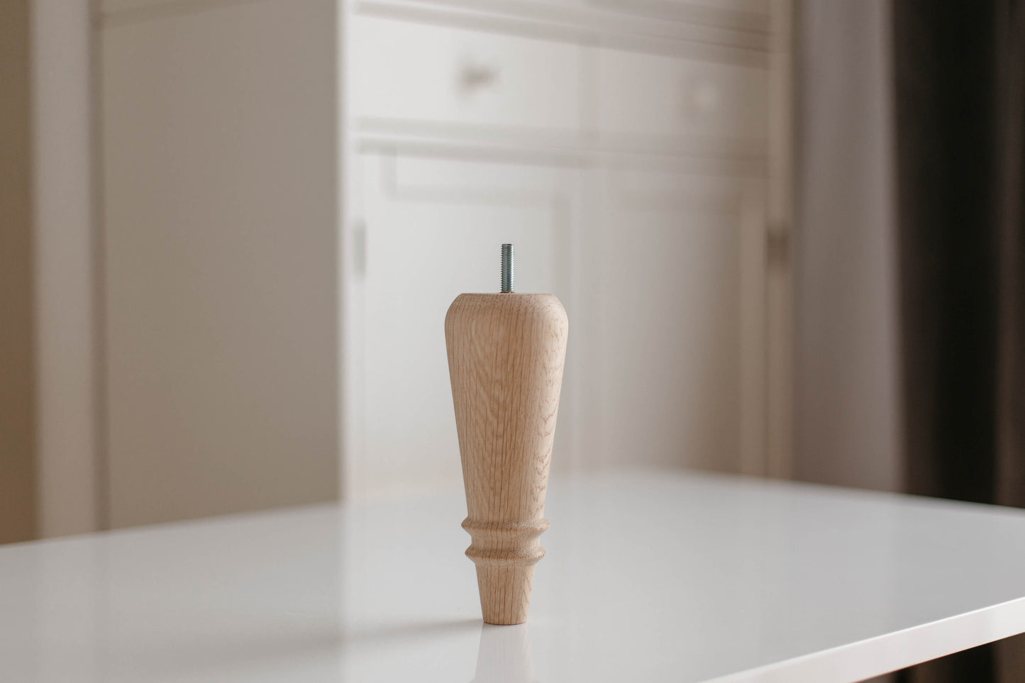 Klassische Holzmöbelfüße – Handgefertigte Stützbeine, H180 mm