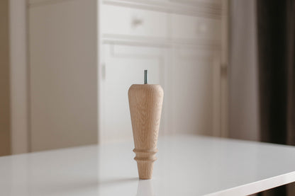 Klassische Holzmöbelfüße – Handgefertigte Stützbeine, H180 mm