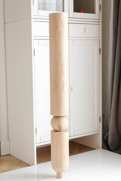 Gedrechseltes Tischbein aus Holz – abgerundete Kugel, 1000 mm