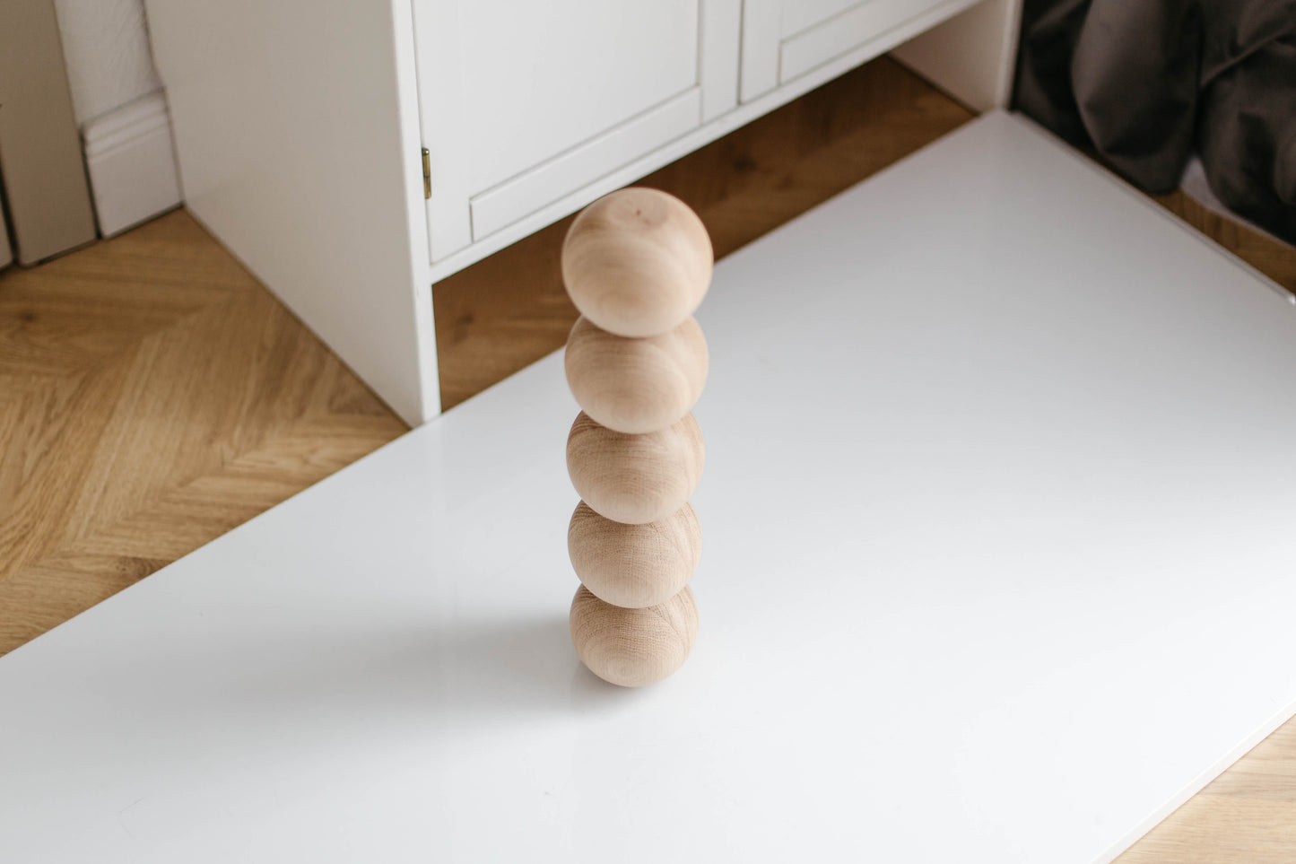 Holztischbein – Fünf Kugeldrechsel-Design, 409 mm