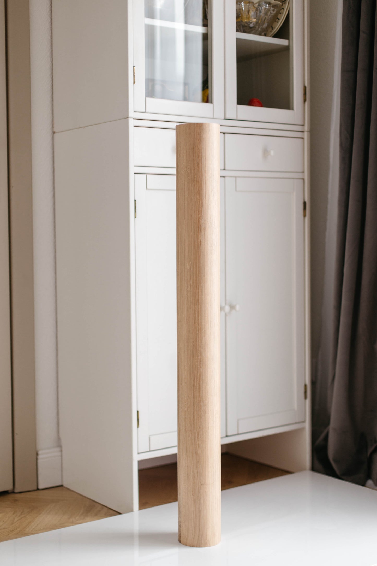 Rundes Möbelbein aus Holz – Gerades Tisch- und Barbein, H730 mm