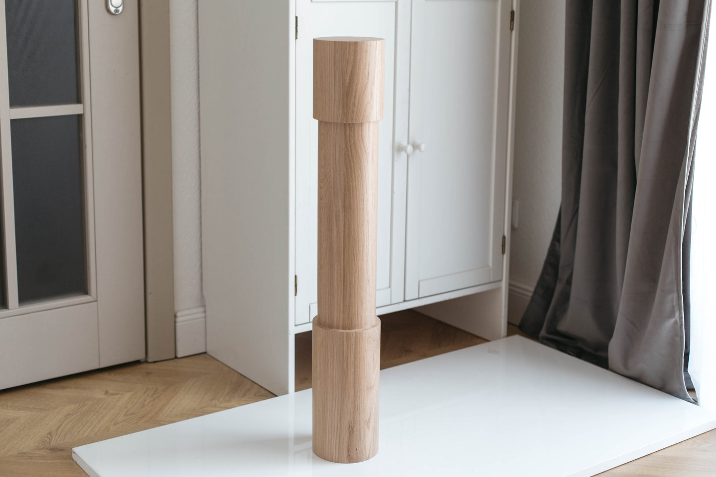 Tisch- & Barfuß aus Holz – Drechseldesign, H775 mm
