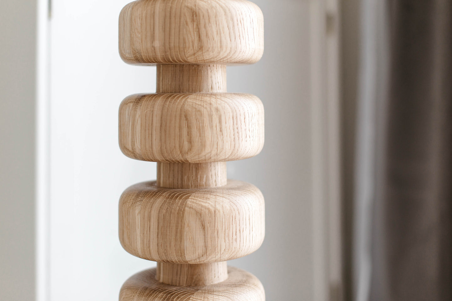 Kücheninselfuß aus Holz mit Sockel - H876 mm