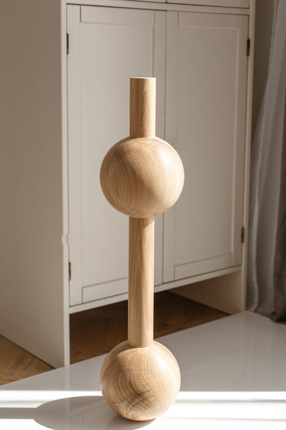 Wooden Furniture Leg with Double Sphere Detail – Lathe-Turned Design, H710 mm
