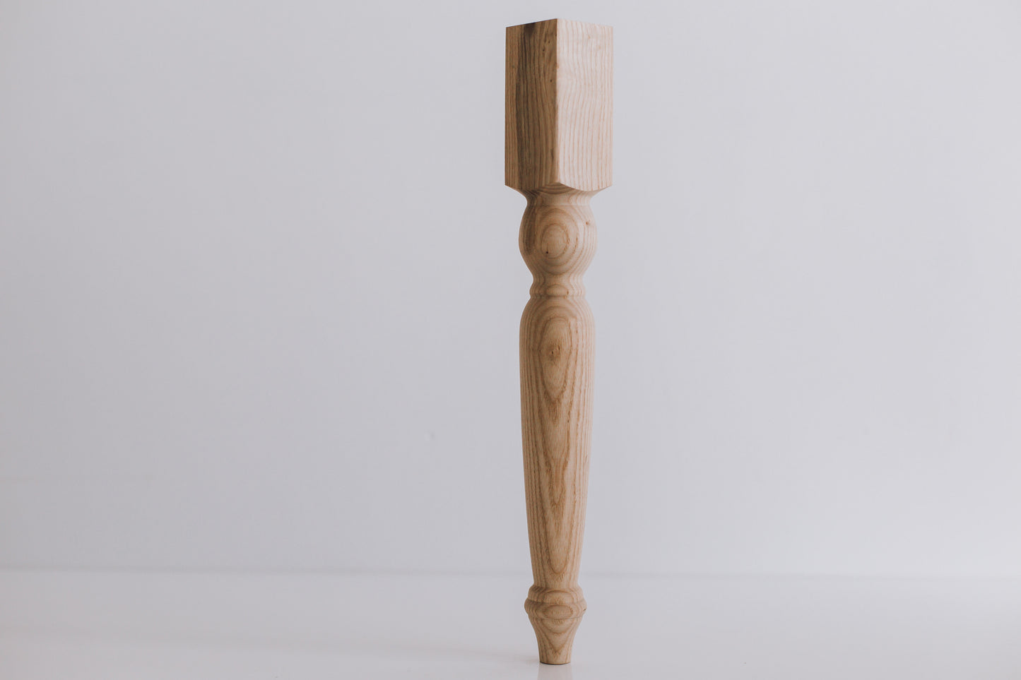 Möbelfüße aus Holz – Klassischer Stil, Handgefertigt, H350 mm