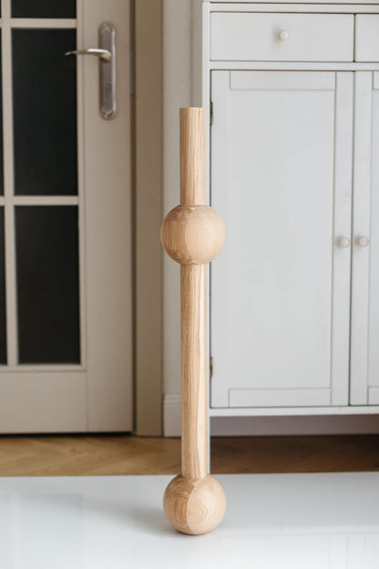 Wooden Furniture Leg with Single Sphere Detail – Lathe-Turned Table Support, H760 mm