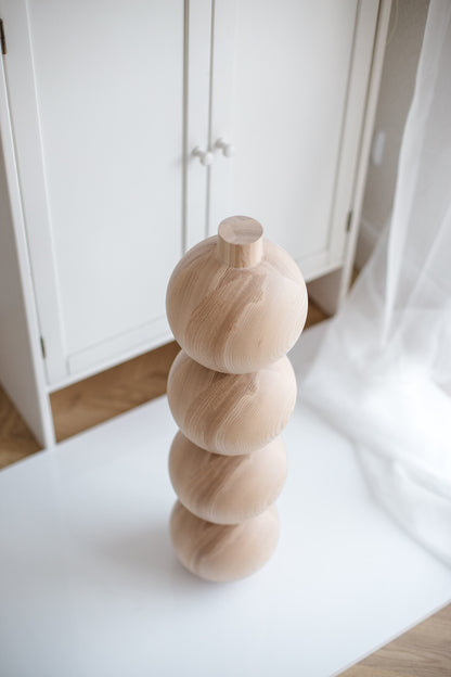 Wooden Furniture Leg with Four Sphere Details – Lathe-Turned Design, H670 mm