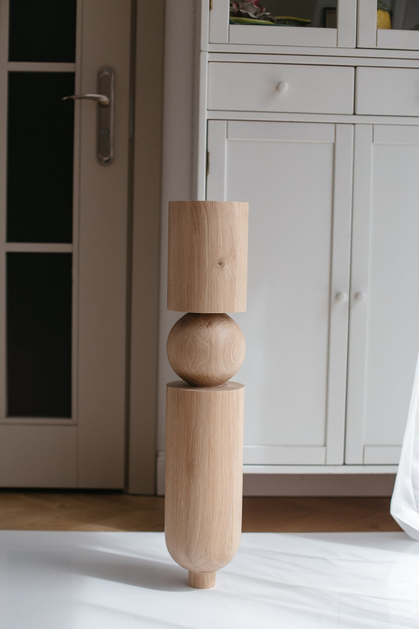 Wooden Table & Bar Leg with Rounded Sphere Detail – Lathe-Turned Design, H690 mm