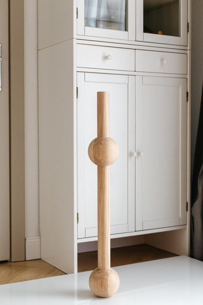 Wooden Furniture Leg with Single Sphere Detail – Lathe-Turned Table Support, H760 mm